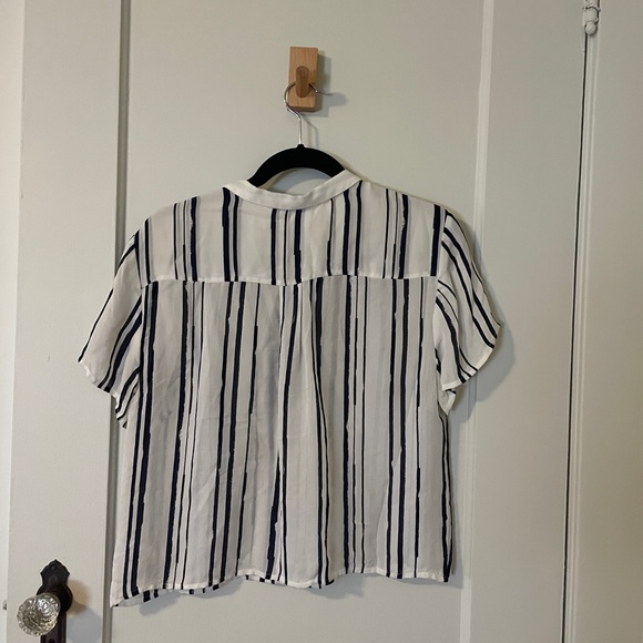 Babaton silk shirt - Picture 2 of 3
